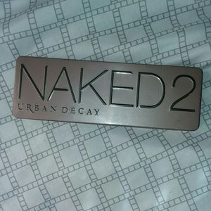 Urban Decay Naked 2 eyeshadow